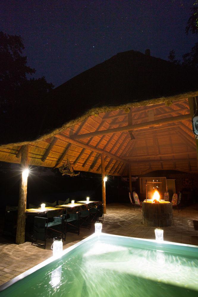 Maninghi Lodge Hoedspruit Buitenkant foto